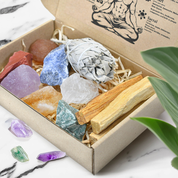 Zestaw prezentowy naturalnych kamieni i kryształów - ezoteryka, joga, medytacja 7 szt.  kadzidzło