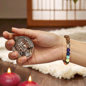 Armband „Die sieben Chakren“ – Wenge-Holz und Buddha
