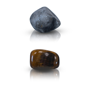 Set of Chakra Stones with Bracelet – in a gift box
