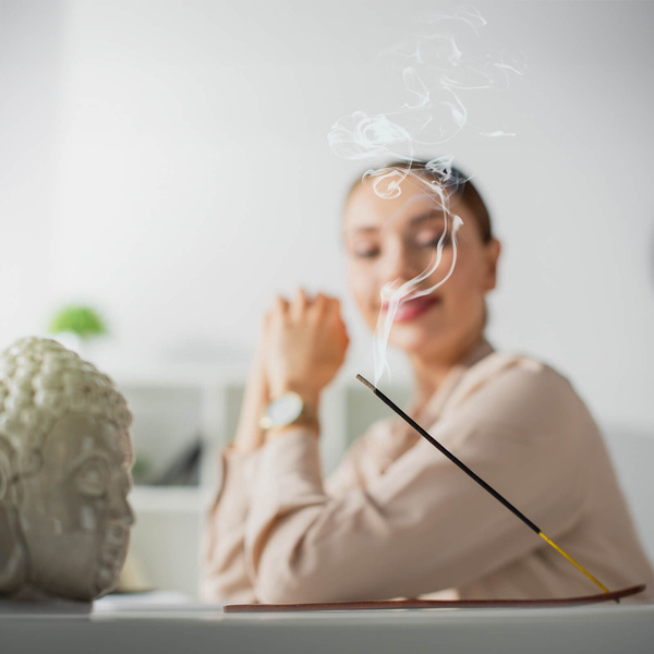 HEM-Räucherstäbchen-Mix + Holzständer